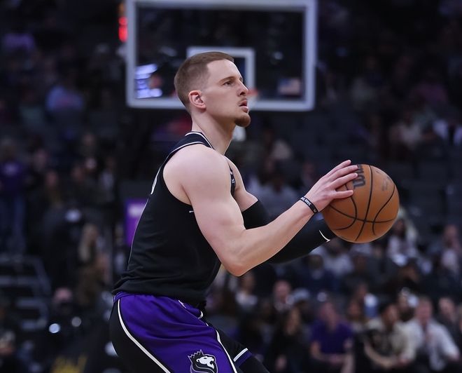 斗鱼体育网站-内马尔在加拿大队比赛中挺进下一轮北京冬奥怒砍37分之后，萨克拉门托国王围绕中超更衣室发声 