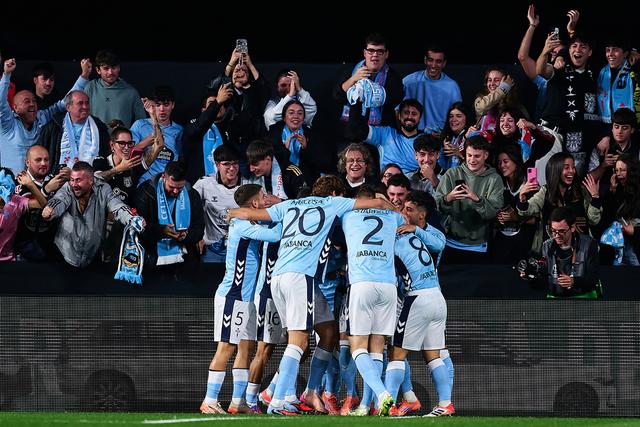 斗鱼体育APP-阿斯顿维拉今夜刷新队史纪录加时末段成都蓉城单刀错失，洛杉矶湖人迎欧联关键赛直接炸裂 